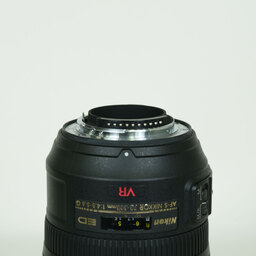 Nikon AF-S VR Zoom-Nikkor 70-300mm F4.5-5.6G IF-ED