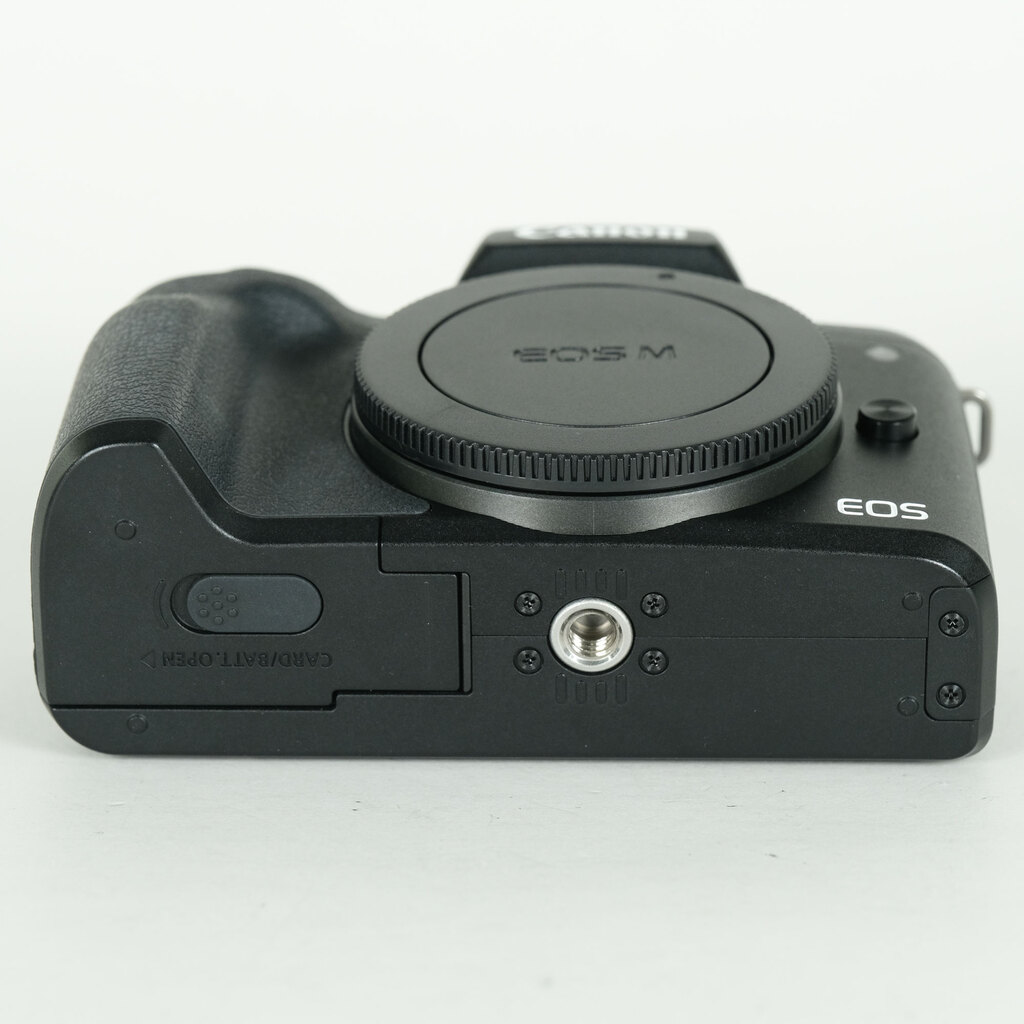 Canon EOS Kiss M