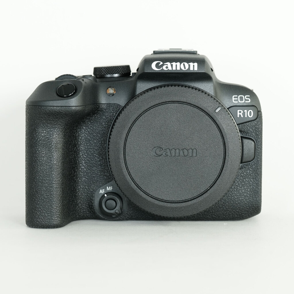 Canon EOS R10