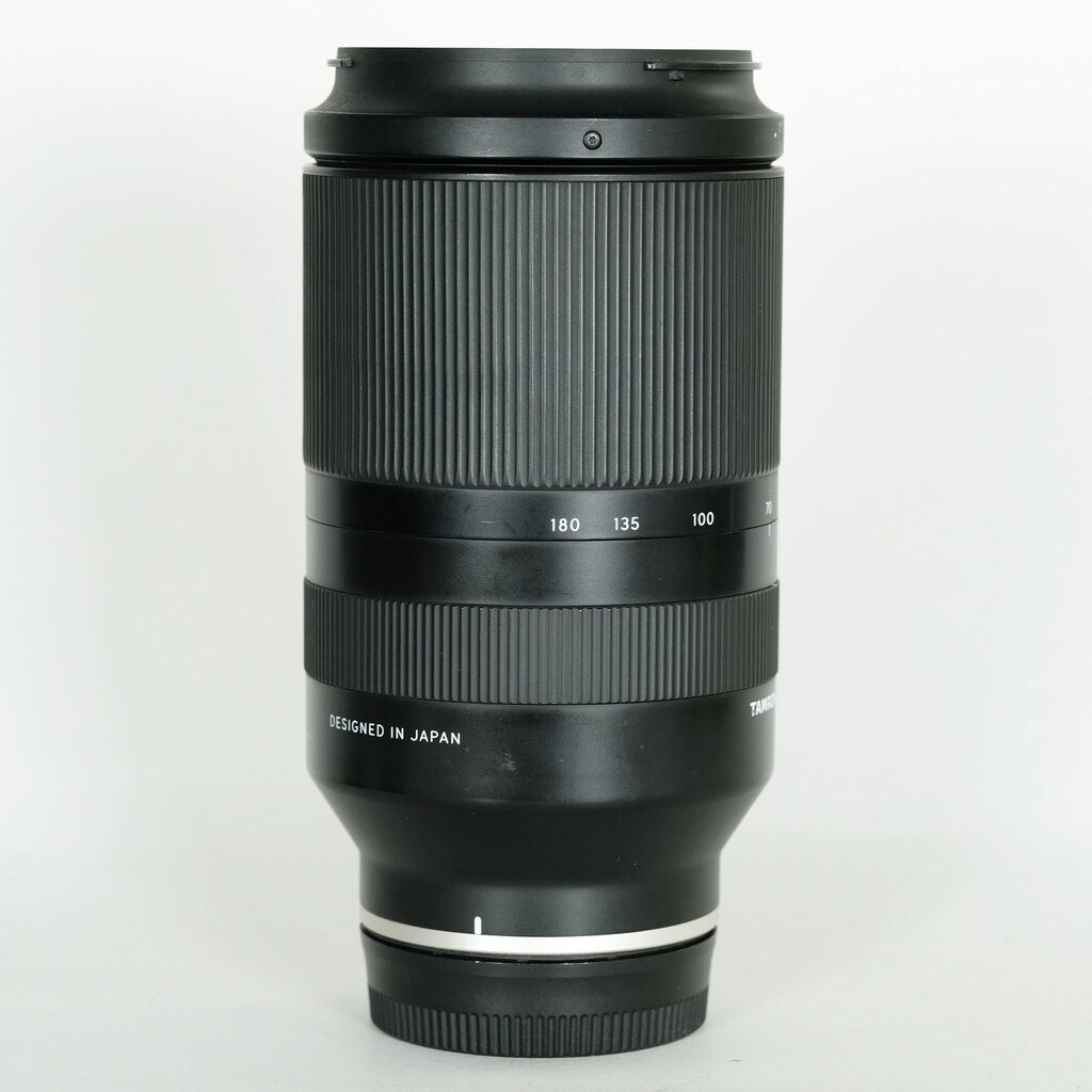 TAMRON 70-180mm F/2.8 Di III VXD (Model A056) [ ソニーE用 ]