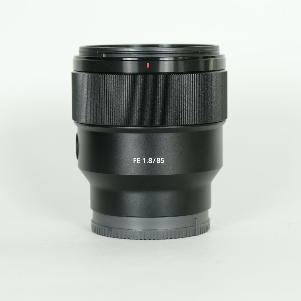SONY FE 85mm F1.8 SEL85F18