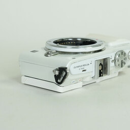 OLYMPUS PEN Lite E-PL6 ボディ ホワイト