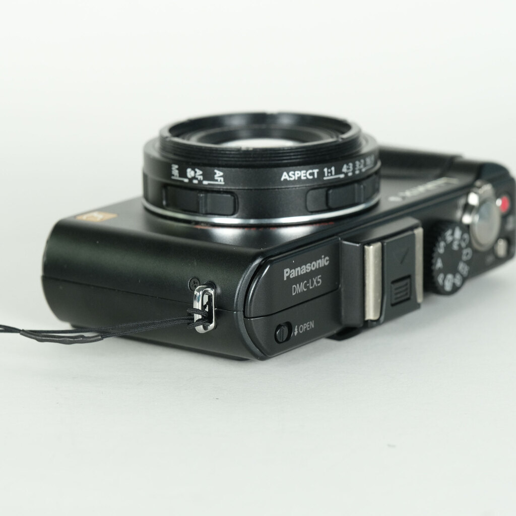 Panasonic LUMIX DMC-LX5の出品 | ONE SCENE（ワンシーン）
