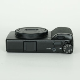 RICOH GR IV