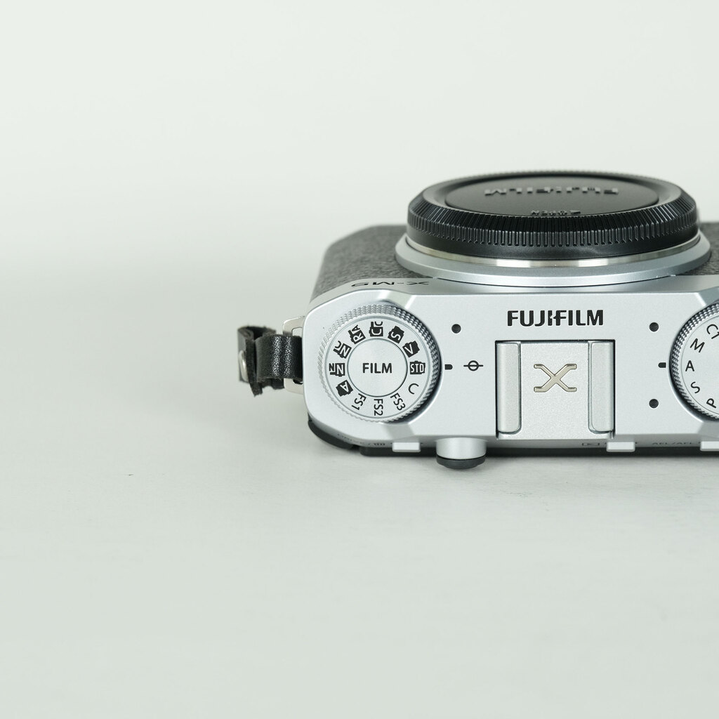 FUJIFILM X-M5 FUJIFILM X-M5