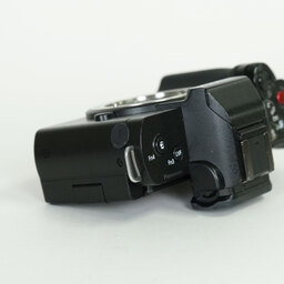 Panasonic LUMIX DC-G100 Panasonic LUMIX DC-G100