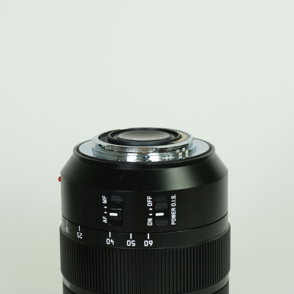 Panasonic LEICA DG VARIO-ELMARIT 12-60mm / F2.8-4.0 ASPH. / POWER O.I.S. Panasonic LEICA DG VARIO-ELMARIT 12-60mm / F2.8-4.0 ASPH. / POWER O.I.S.