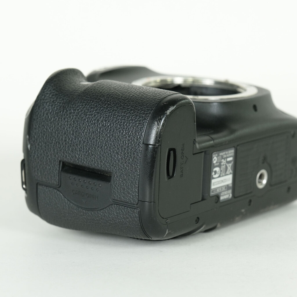 Canon EOS 5D Mark III Canon EOS 5D Mark III