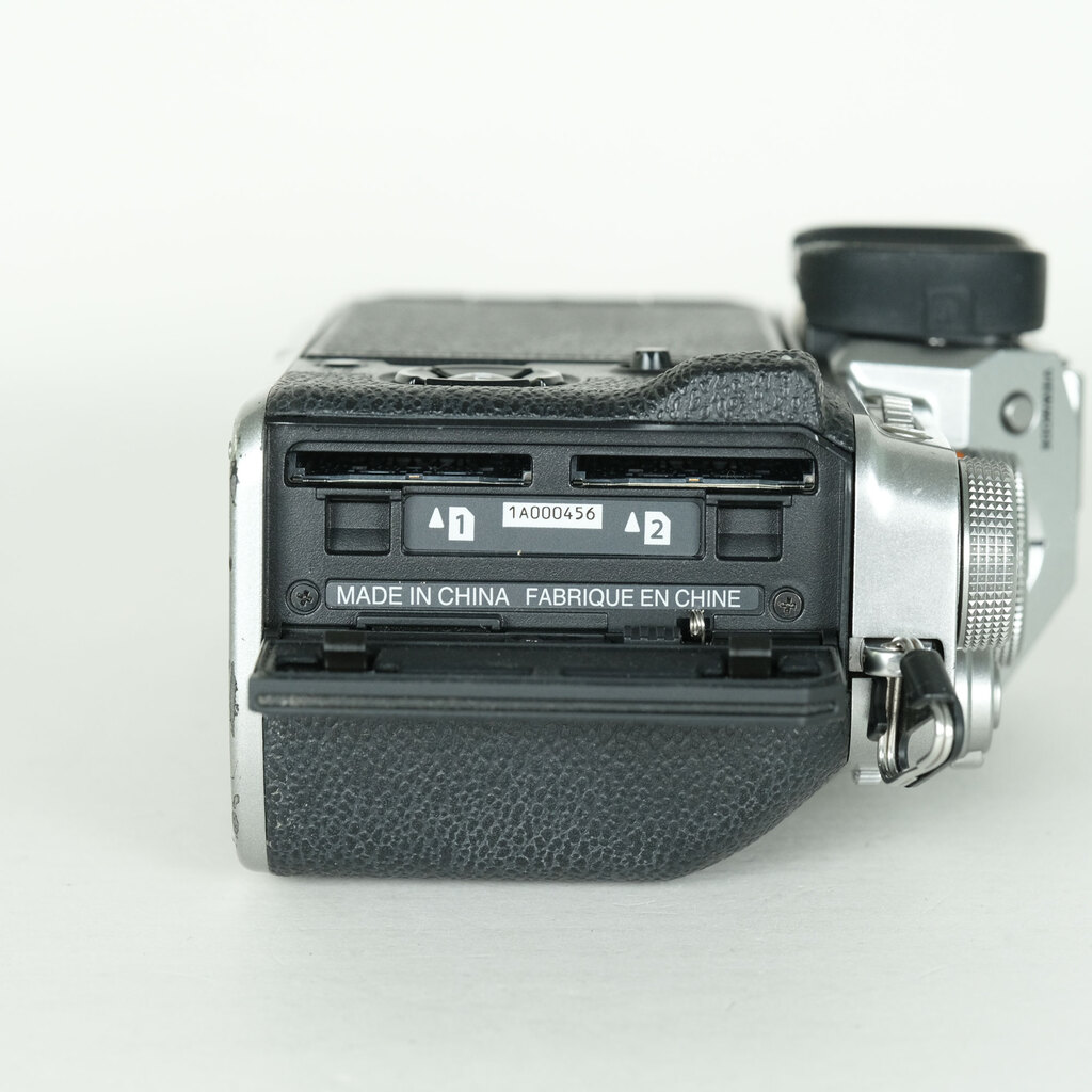 FUJIFILM X-T4 FUJIFILM X-T4