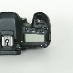 Canon EOS 80D Canon EOS 80D