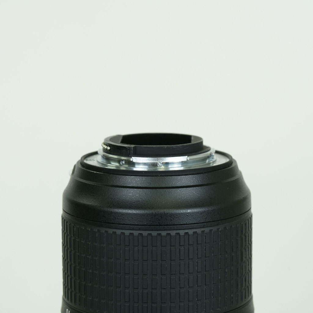 Nikon AF-S NIKKOR 24-70mm f/2.8E ED VR Nikon AF-S NIKKOR 24-70mm f/2.8E ED VR