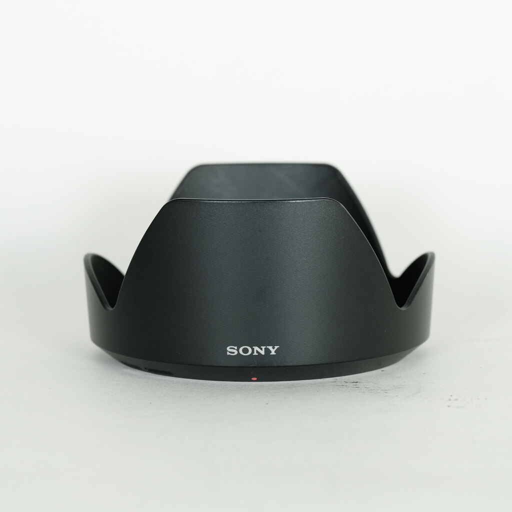 SONY FE 24-240mm F3.5-6.3 OSS SEL24240
