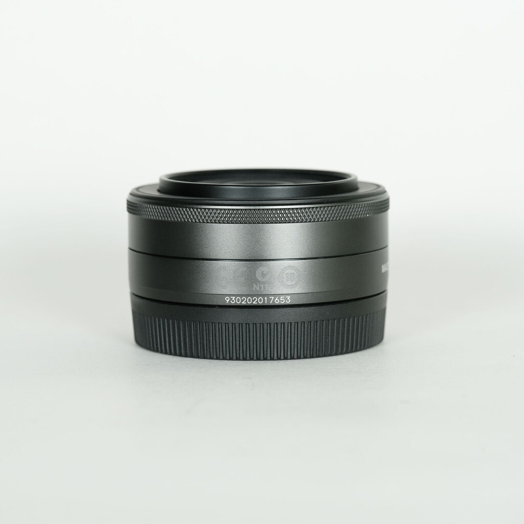 Canon EF-M22mm F2 STM
