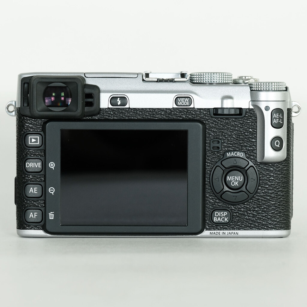FUJIFILM X-E1 シルバー