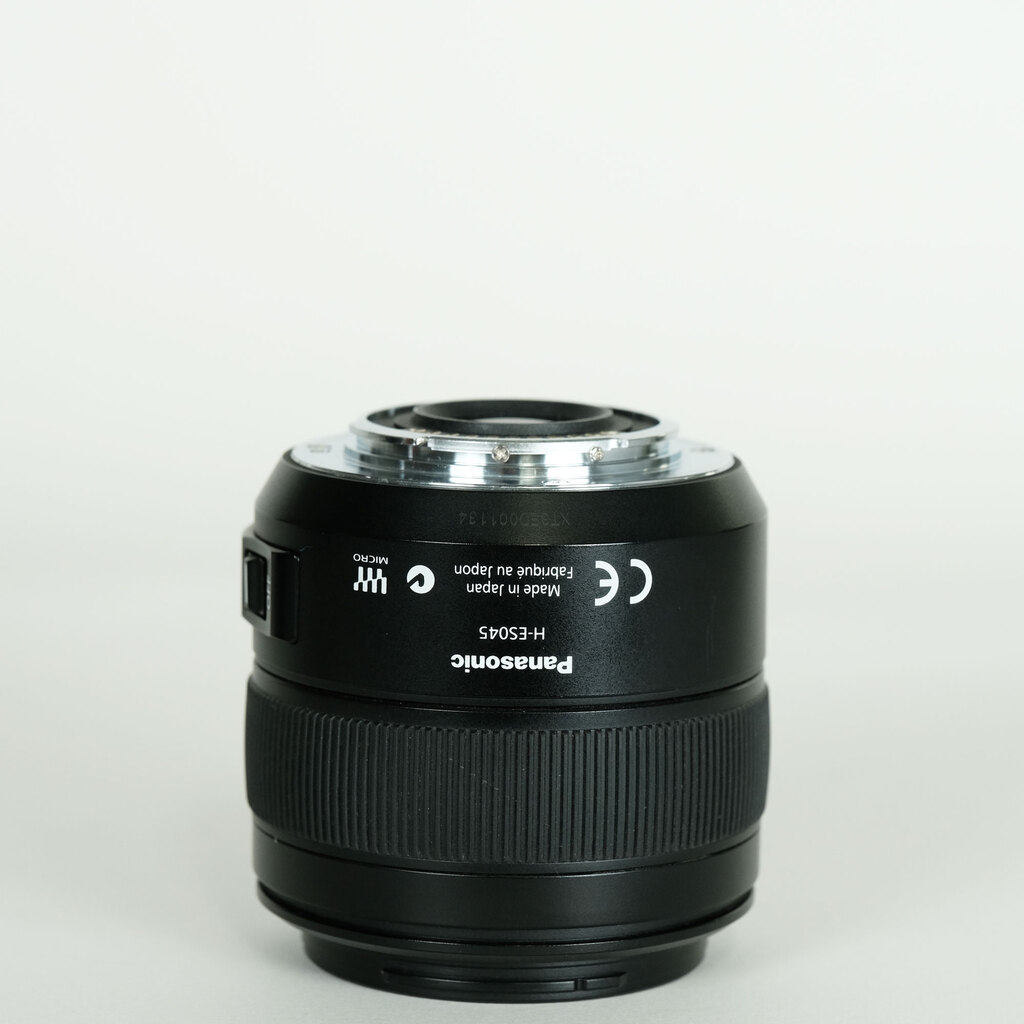 Panasonic LEICA DG MACRO-ELMARIT 45mm F2.8 ASPH. MEGA O.I.S.