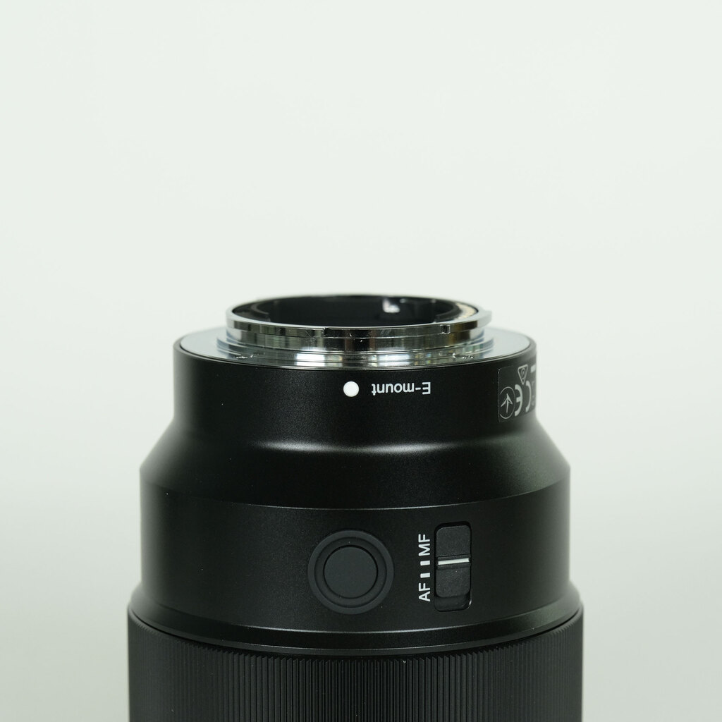SONY FE 85mm F1.8 SEL85F18 SONY FE 85mm F1.8 SEL85F18