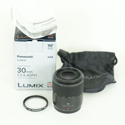 Panasonic LUMIX G MACRO 30mm F2.8 ASPH. MEGA O.I.S.