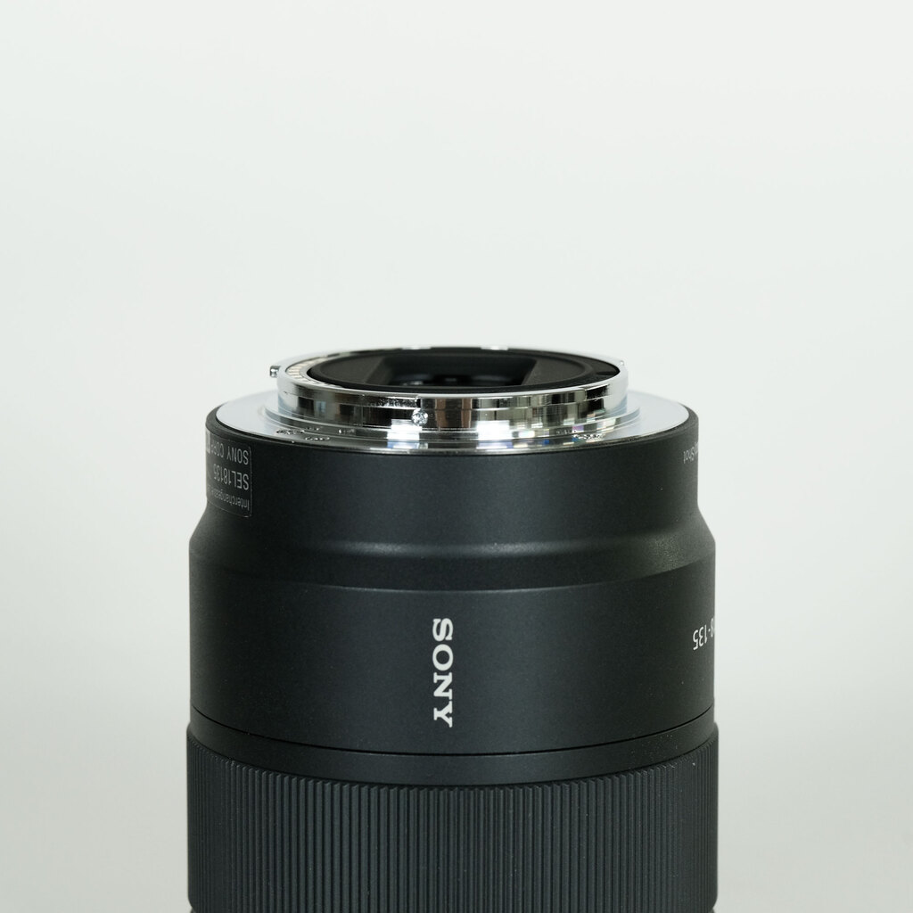 SONY E 18-135mm F3.5-5.6 OSS SEL18135