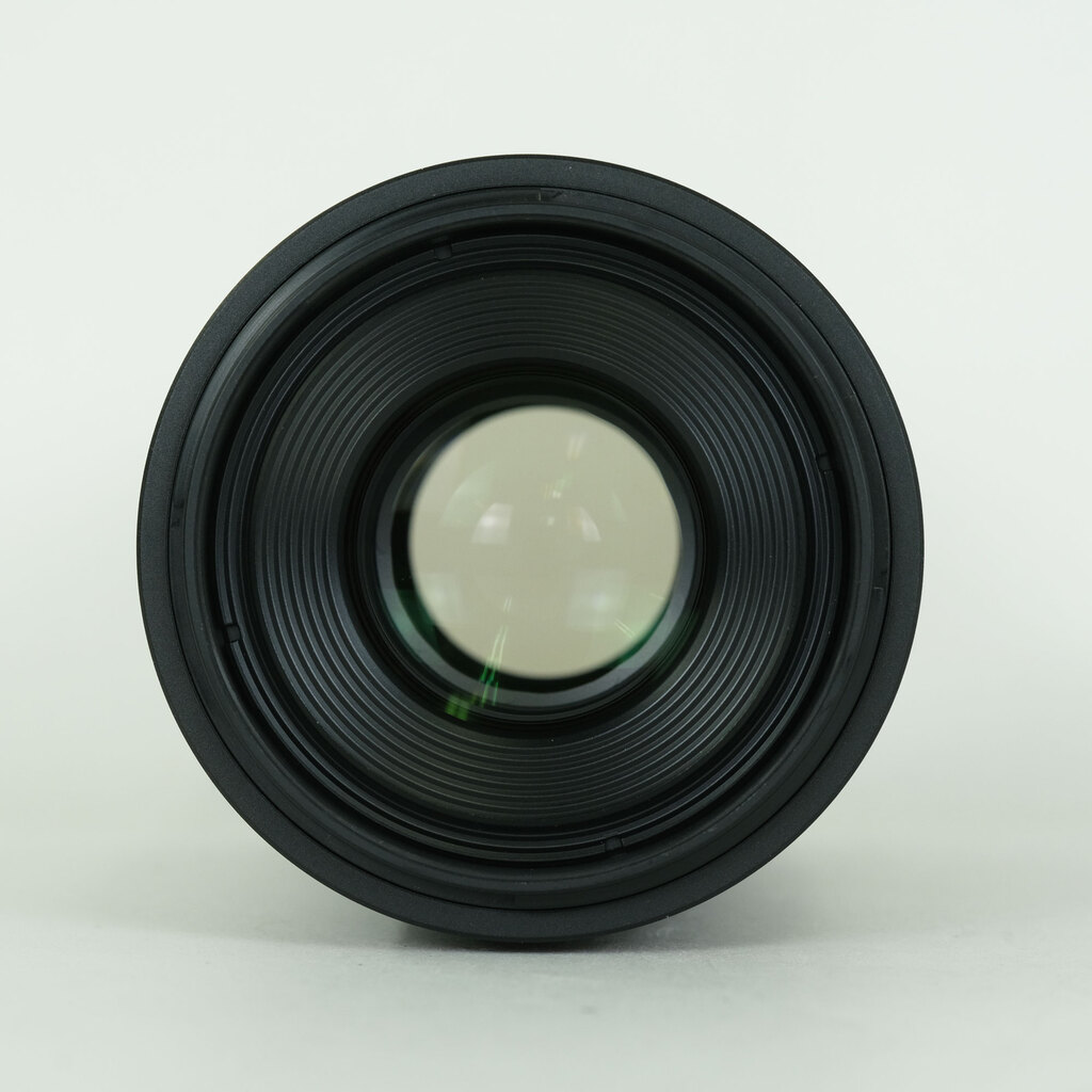 Canon RF100mm F2.8 L MACRO IS USM Canon RF100mm F2.8 L MACRO IS USM