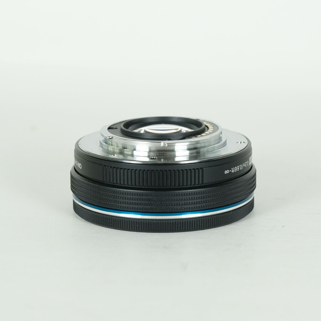OM SYSTEM M.ZUIKO ED 14-42mm F3.5-5.6 EZ ブラックの出品 | ONE