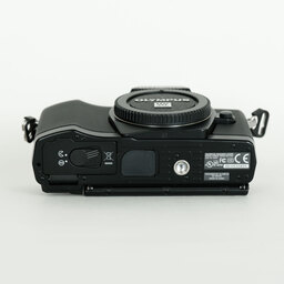 OLYMPUS OM-D E-M5 ボディ ブラック