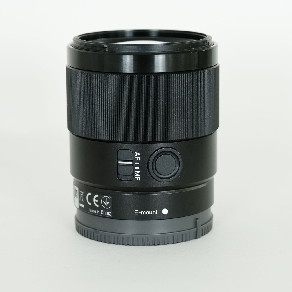 SONY FE 35mm F1.8 SEL35F18F