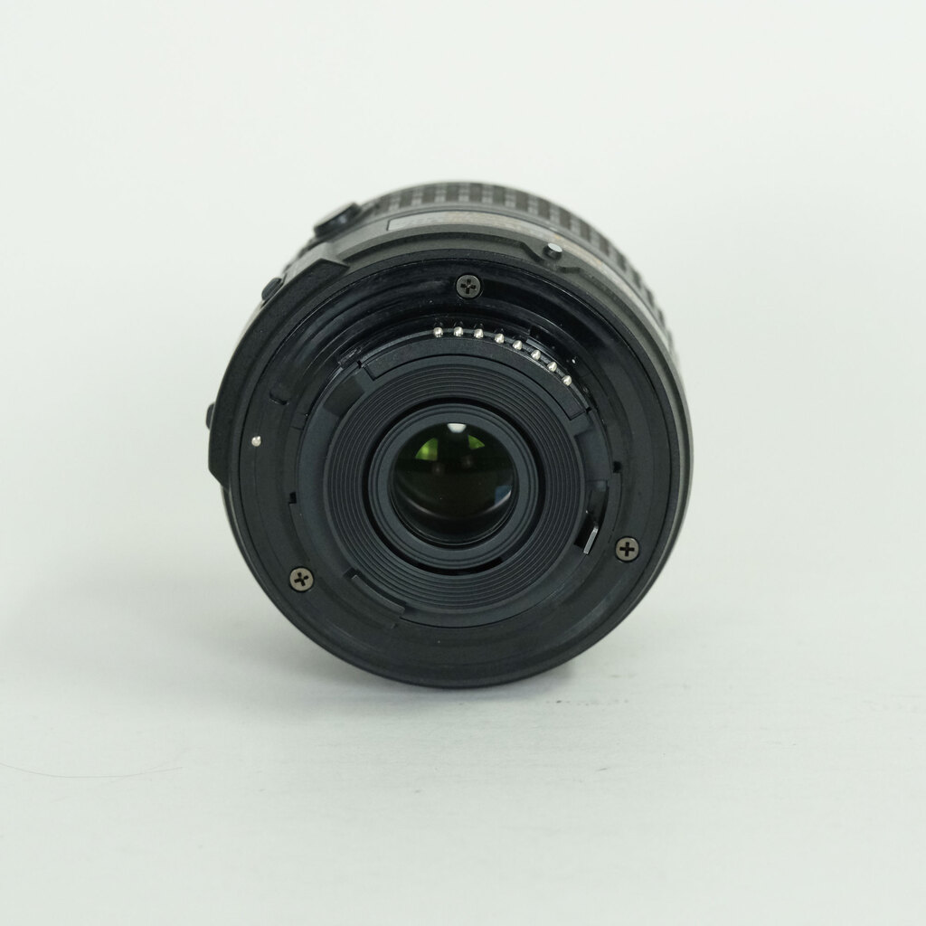 Nikon AF-S DX NIKKOR 18-55mm f3.5-5.6G VR II