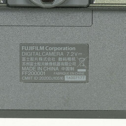 FUJIFILM X-S10