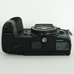 OLYMPUS OM-D E-M1 Mark III