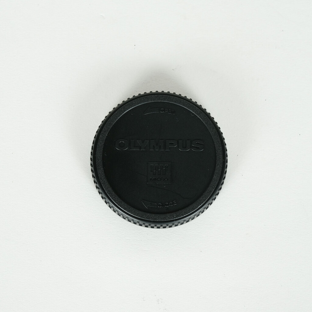 OLYMPUS M.ZUIKO DIGITAL ED 100-400mm F5.0-6.3 IS OLYMPUS M.ZUIKO DIGITAL ED 100-400mm F5.0-6.3 IS