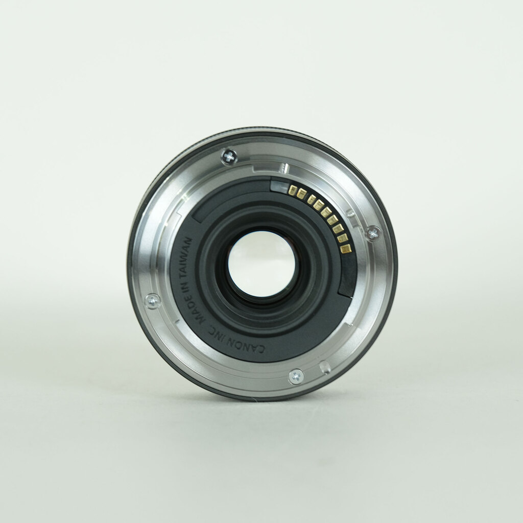 Canon EF-M22mm F2 STM
