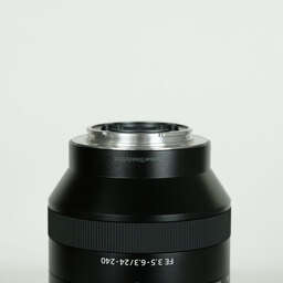 SONY FE 24-240mm F3.5-6.3 OSS SEL24240