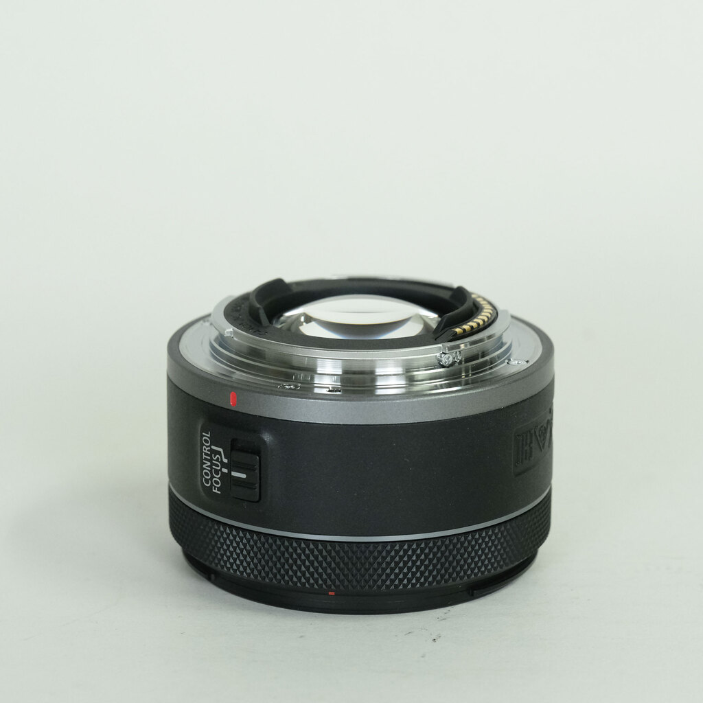 Canon RF16mm F2.8 STM