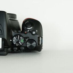 Nikon D5600 Nikon D5600