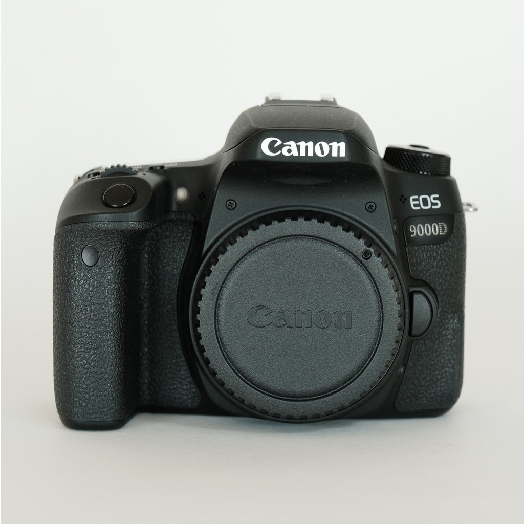 Canon EOS 9000D