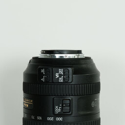 Nikon AF-S DX NIKKOR 18-300mm f/3.5-6.3G ED VR