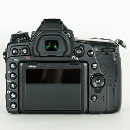 Nikon D780
