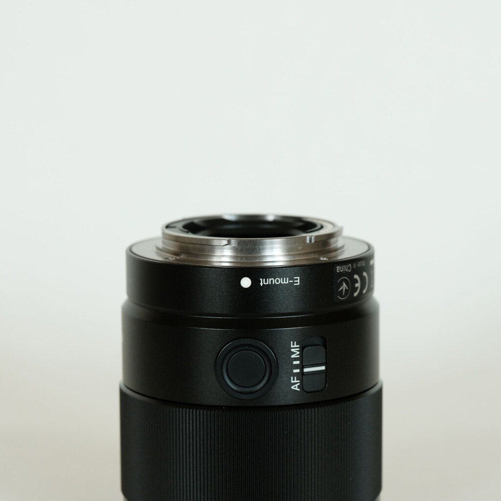 SONY FE 35mm F1.8 SEL35F18F