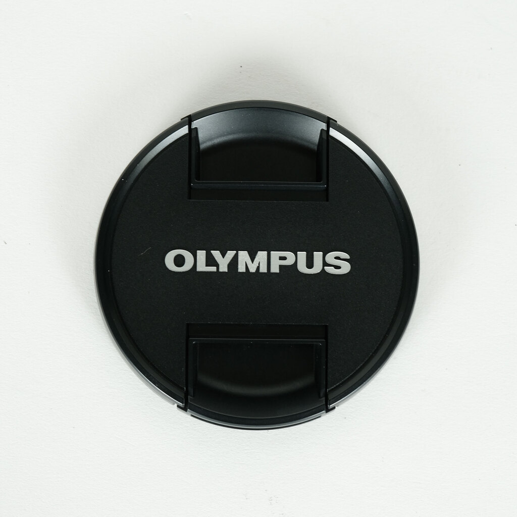 OLYMPUS M.ZUIKO DIGITAL ED 100-400mm F5.0-6.3 IS OLYMPUS M.ZUIKO DIGITAL ED 100-400mm F5.0-6.3 IS