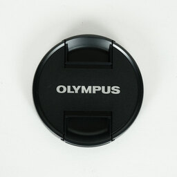 OLYMPUS M.ZUIKO DIGITAL ED 100-400mm F5.0-6.3 IS OLYMPUS M.ZUIKO DIGITAL ED 100-400mm F5.0-6.3 IS