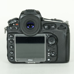 Nikon D810