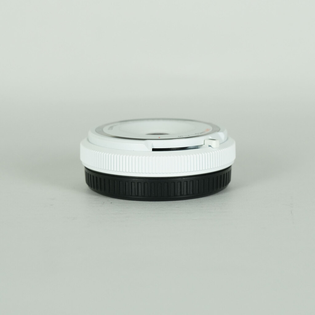 OLYMPUS フィッシュアイボディキャップレンズ（9mm F8.0 FISHEYE