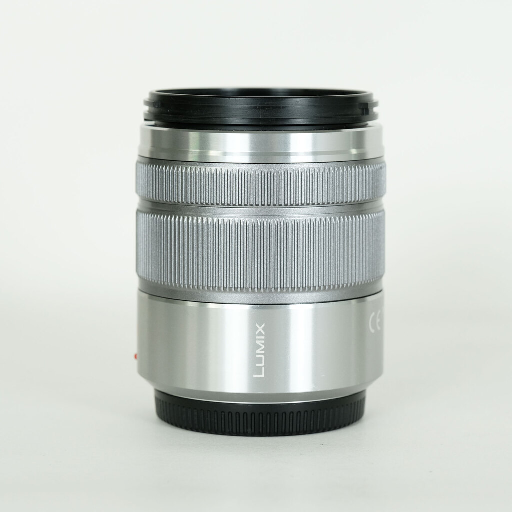 Panasonic LUMIX G VARIO 45-150mm / F4.0-5.6 ASPH. / MEGA O.I.S.