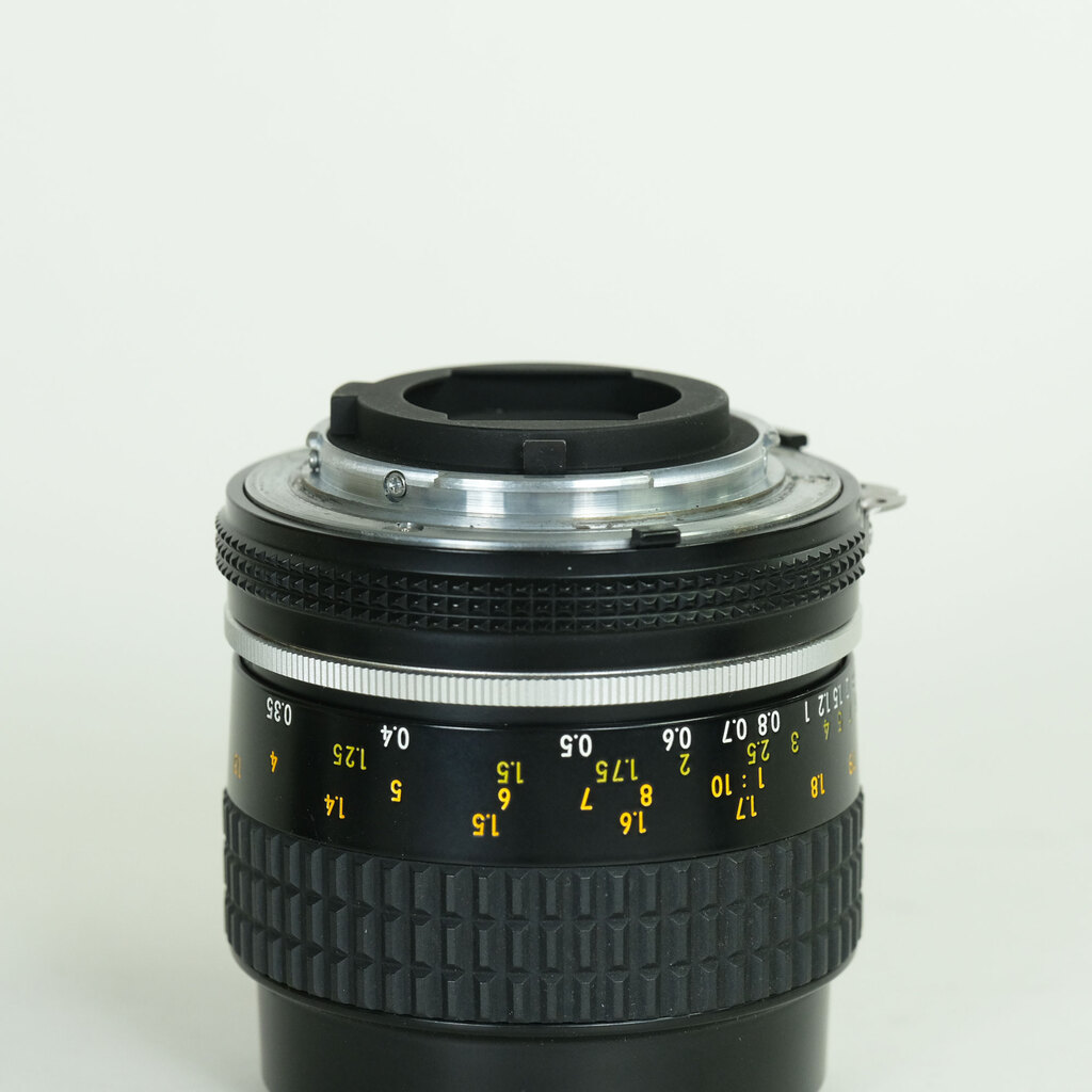 Nikon Ai Micro-Nikkor 55mm F2.8S Nikon Ai Micro-Nikkor 55mm F2.8S