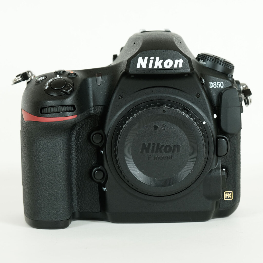 Nikon D850