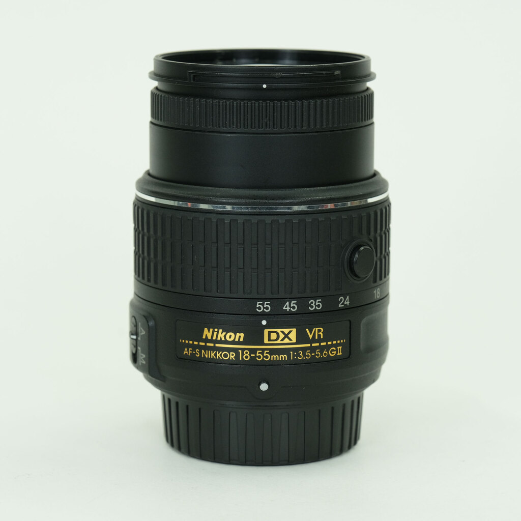 Nikon AF-S DX NIKKOR 18-55mm f3.5-5.6G VR II