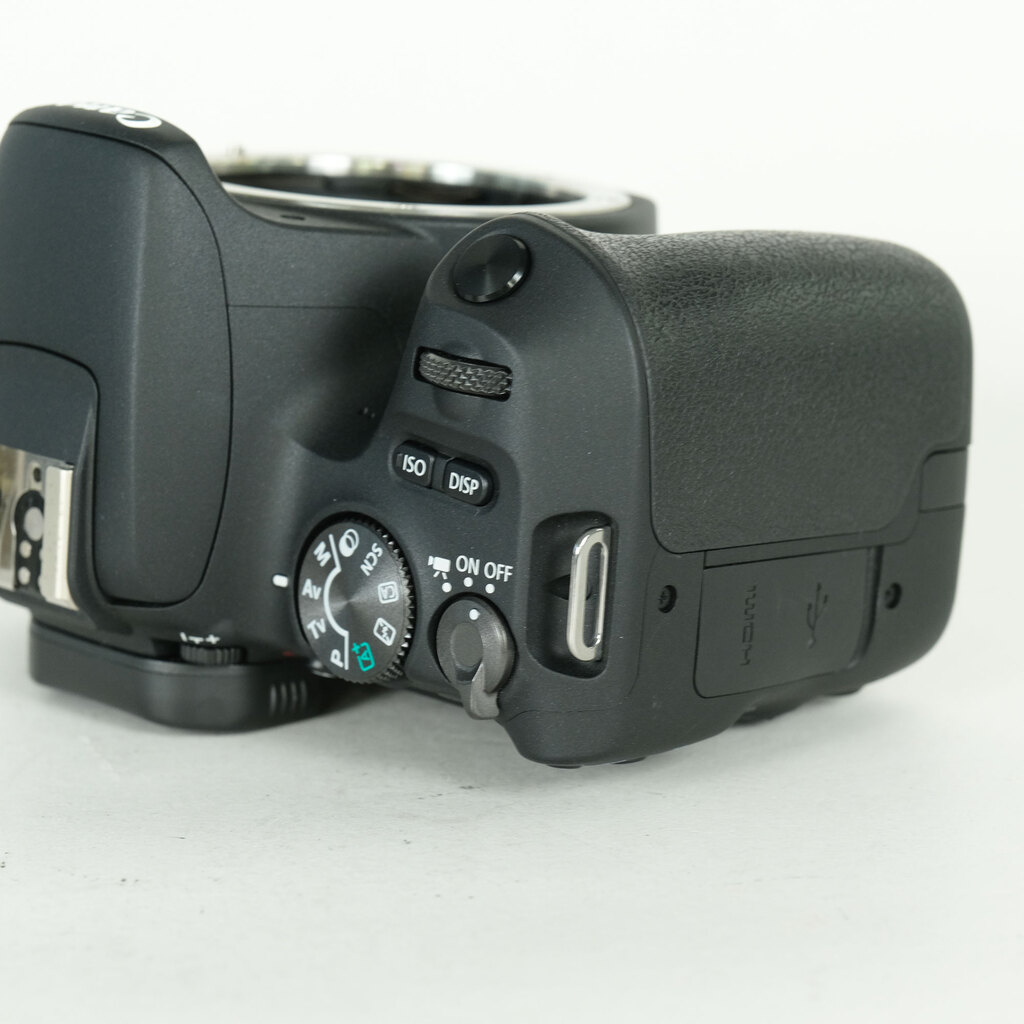 Canon EOS Kiss X9の出品 | ONE SCENE（ワンシーン）