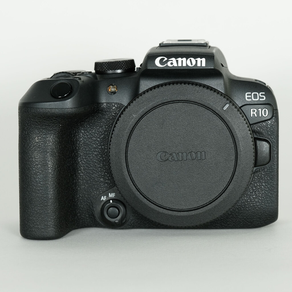 Canon EOS R10 Canon EOS R10