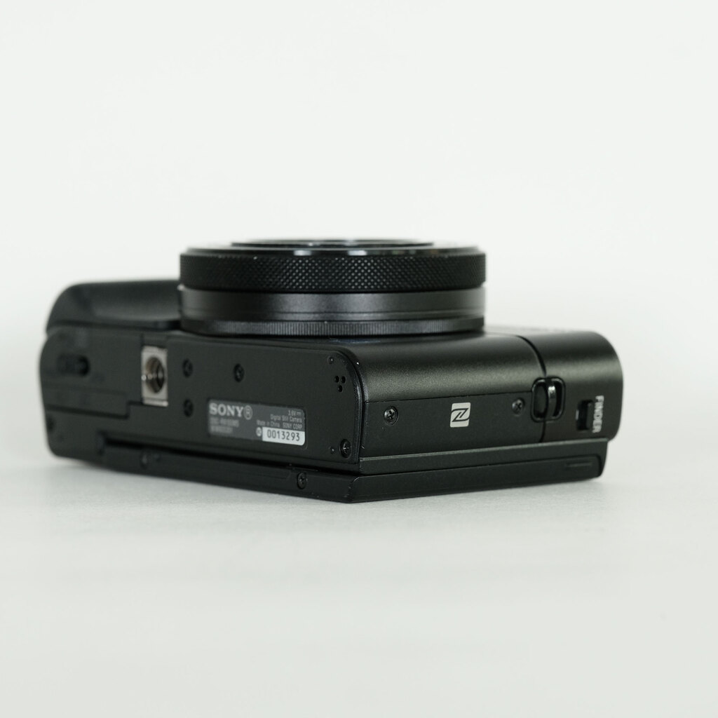 SONY Cyber-shot DSC-RX100M5
