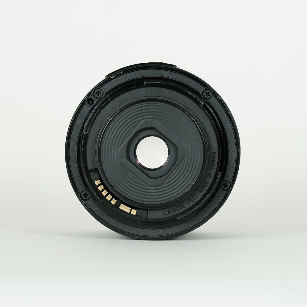 Canon EF-S18-55mm F4-5.6 IS STM